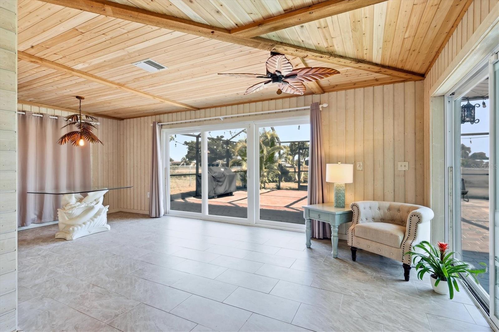 Image 14 of 45 For 11 Oakland Hills Court