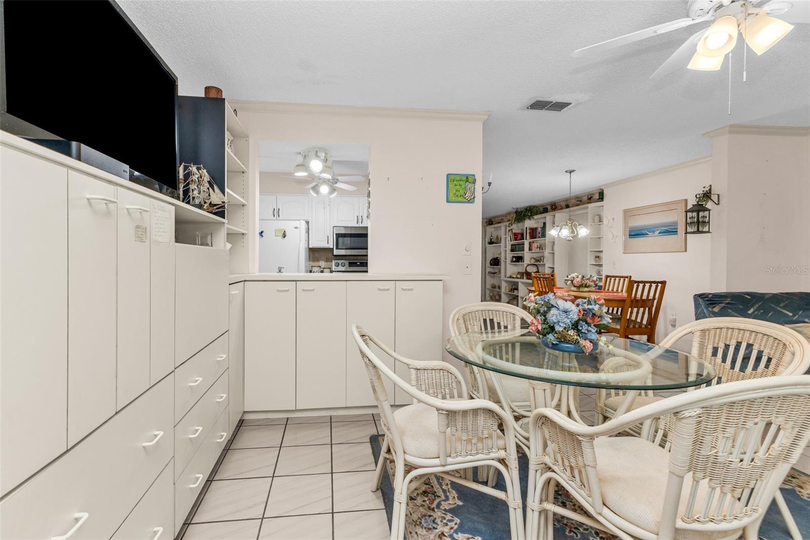 Image 18 of 34 For 546 Circlewood Drive P3-4