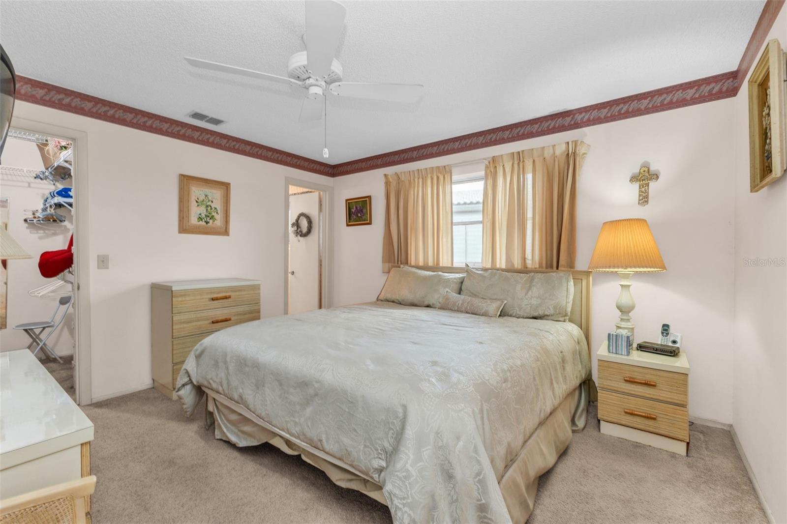 Image 20 of 34 For 546 Circlewood Drive P3-4