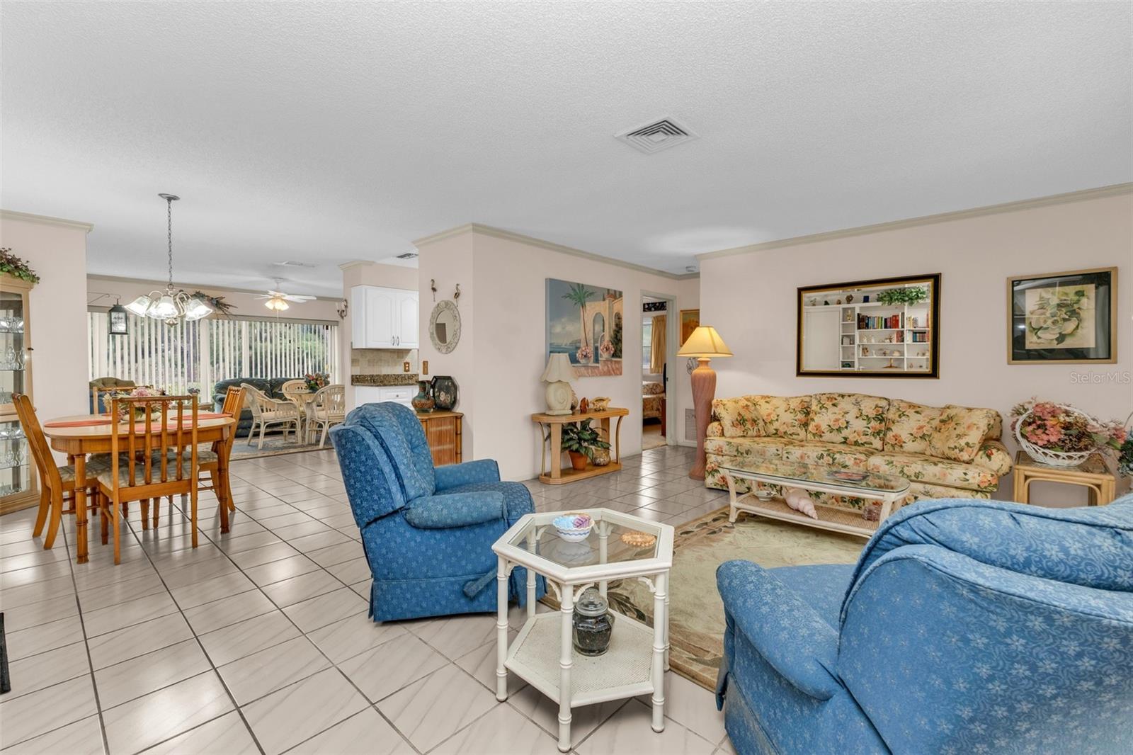 Image 7 of 34 For 546 Circlewood Drive P3-4