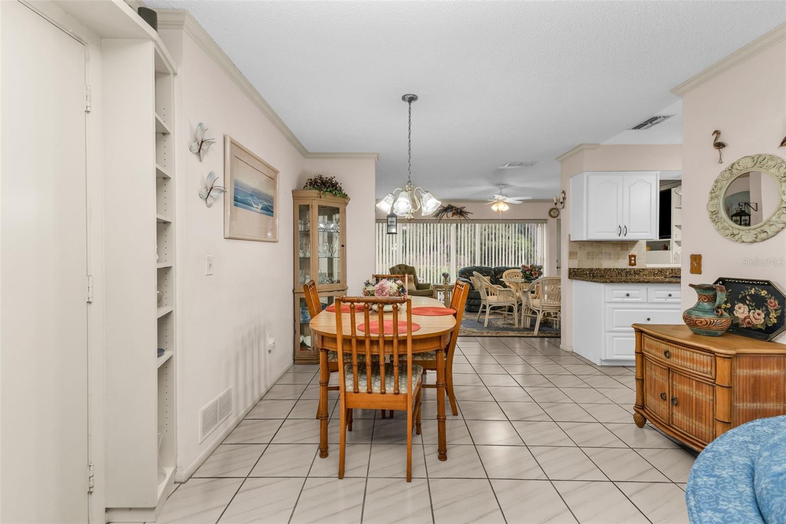 Image 8 of 34 For 546 Circlewood Drive P3-4