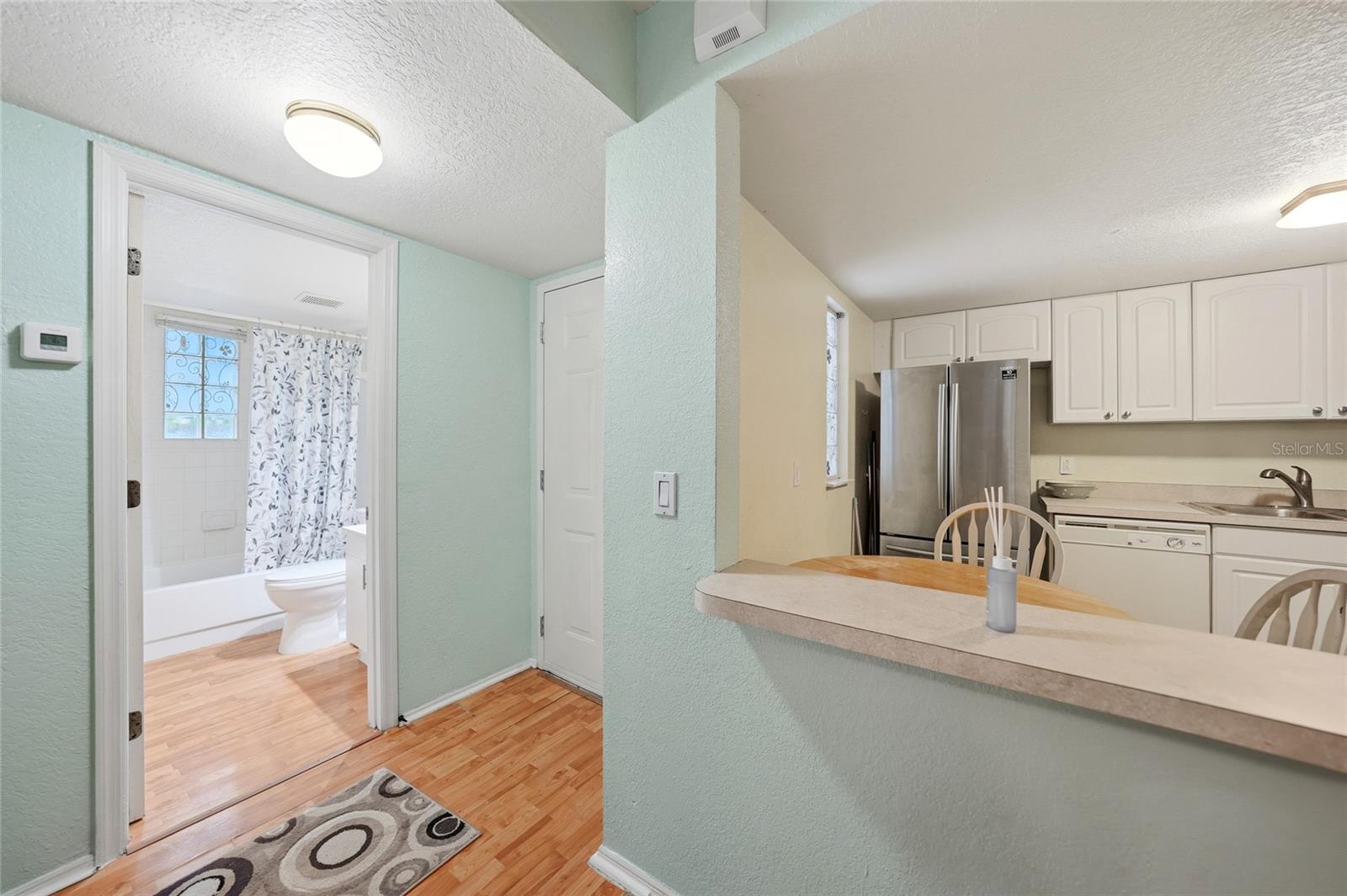 Image 12 of 34 For 1051 Forrest Nelson Boulevard 201