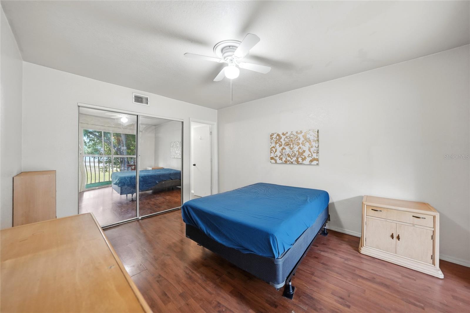 Image 13 of 34 For 1051 Forrest Nelson Boulevard 201