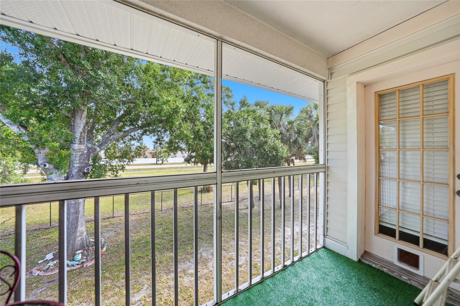 Image 24 of 34 For 1051 Forrest Nelson Boulevard 201