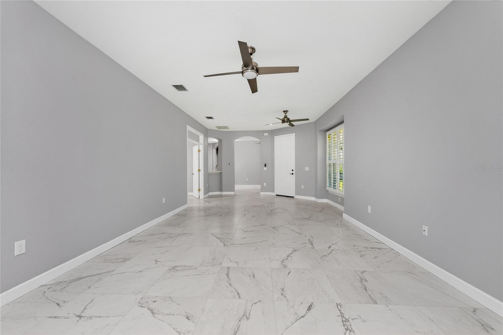Image 10 of 50 For 29633 Niagara Court
