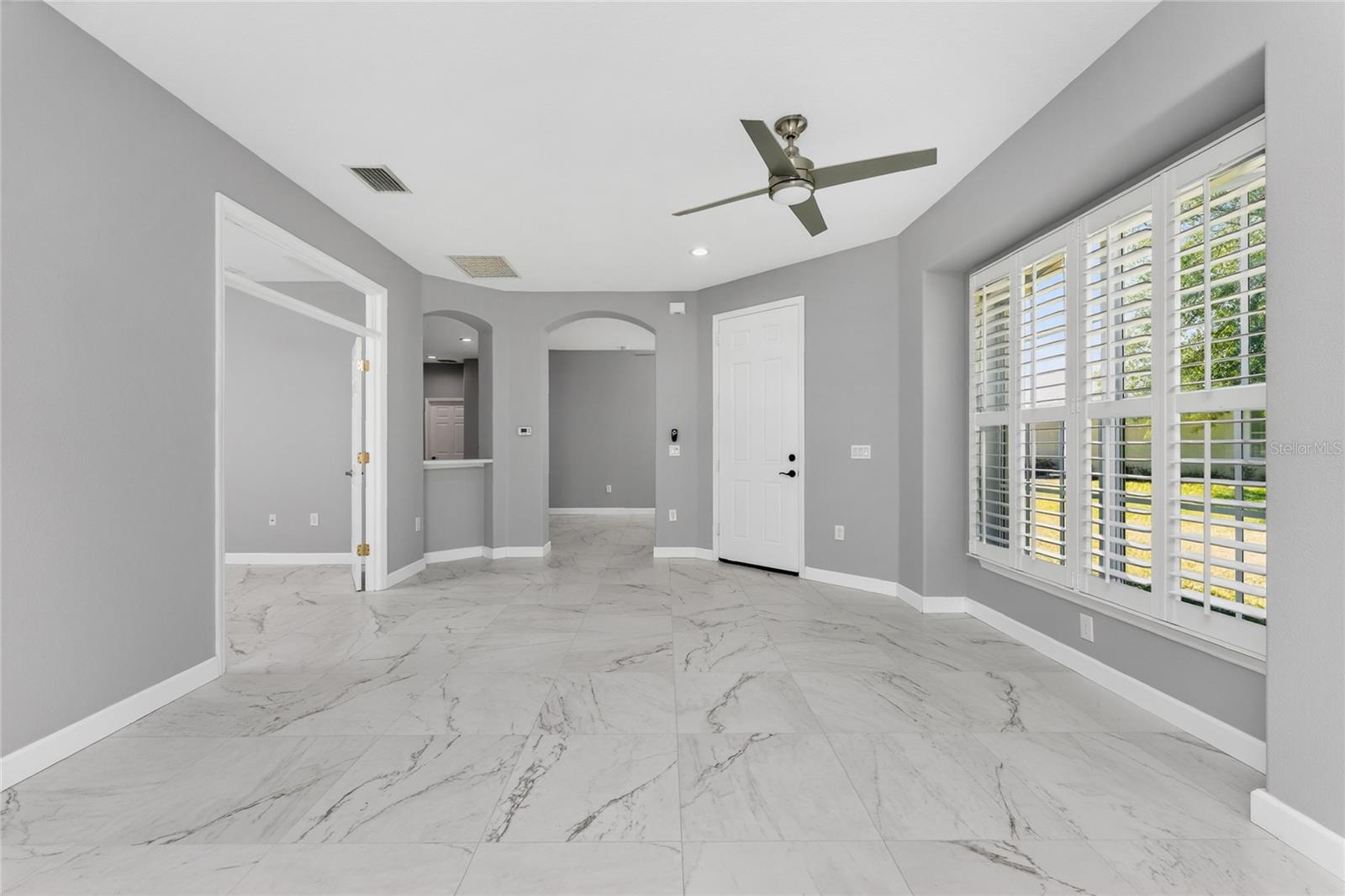 Image 11 of 50 For 29633 Niagara Court
