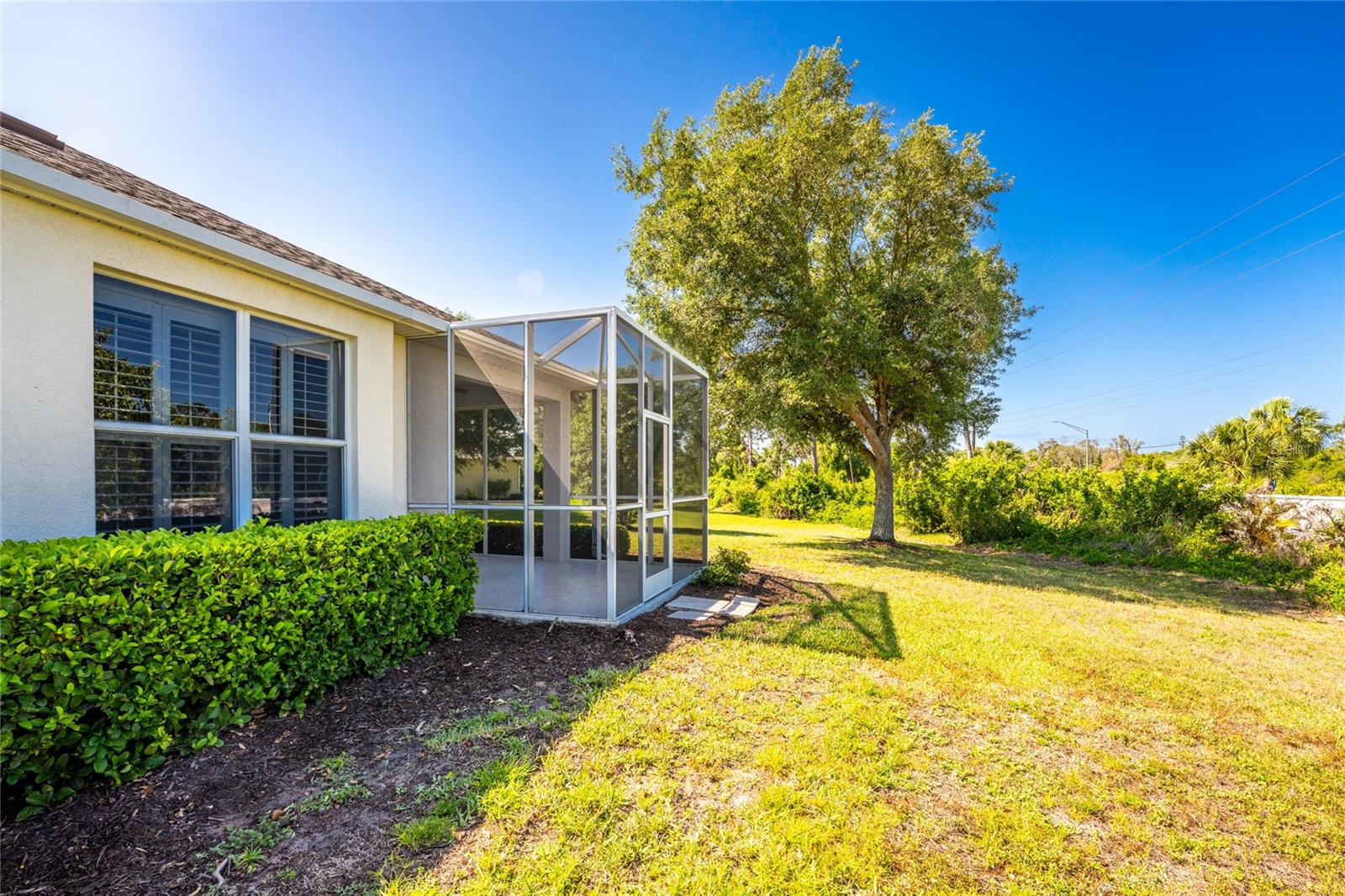 Image 40 of 50 For 29633 Niagara Court