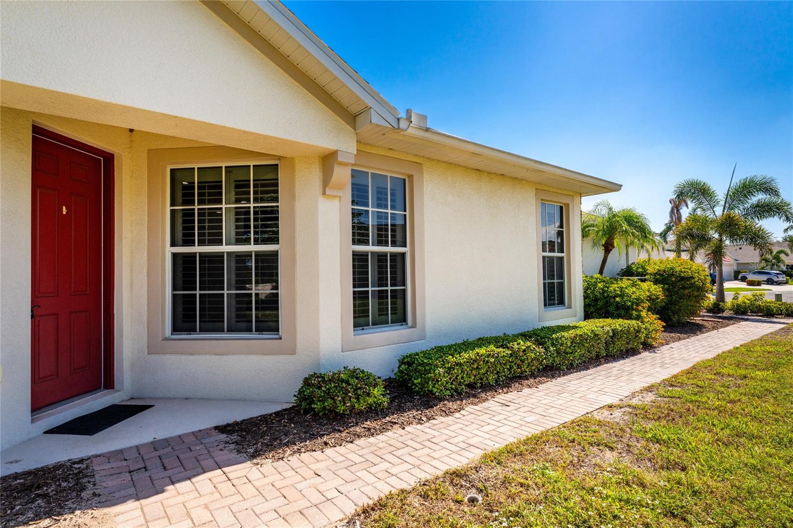 Image 41 of 50 For 29633 Niagara Court
