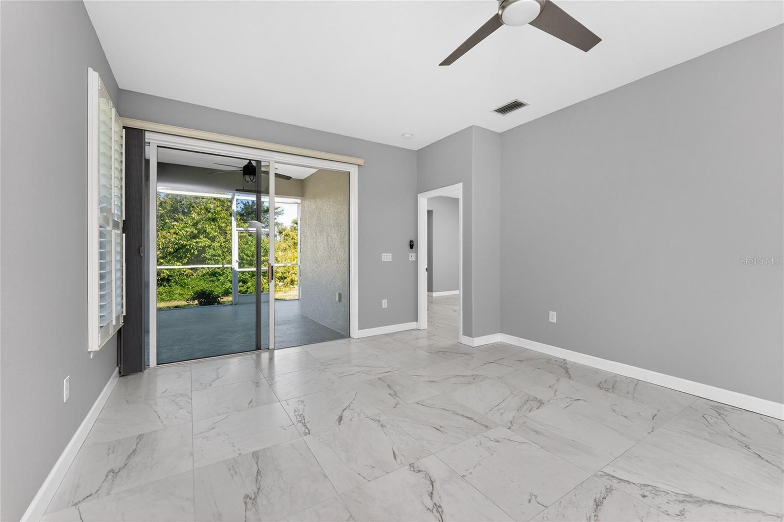 Image 9 of 50 For 29633 Niagara Court
