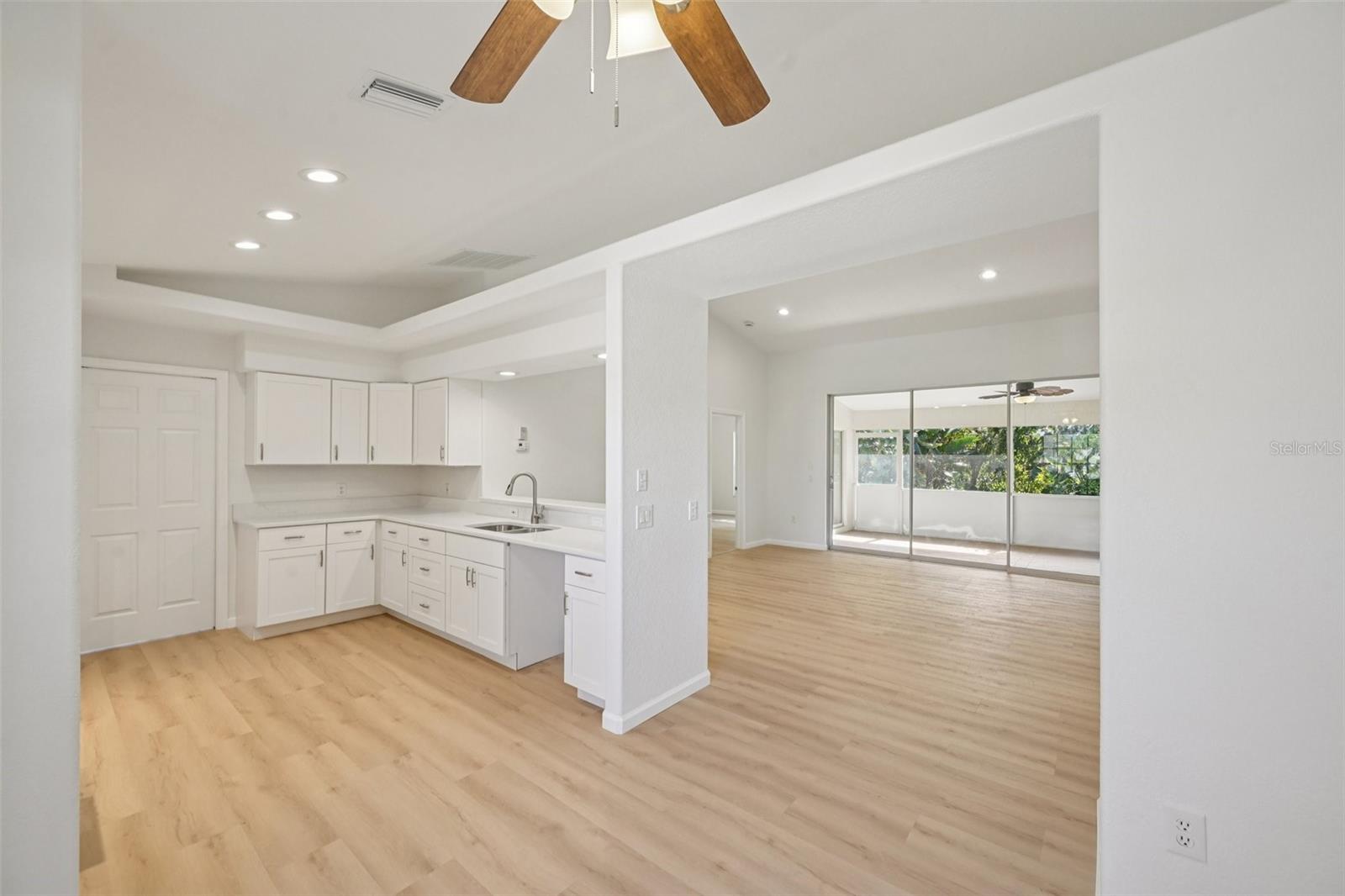Image 13 of 63 For 8373 Pondview Lane