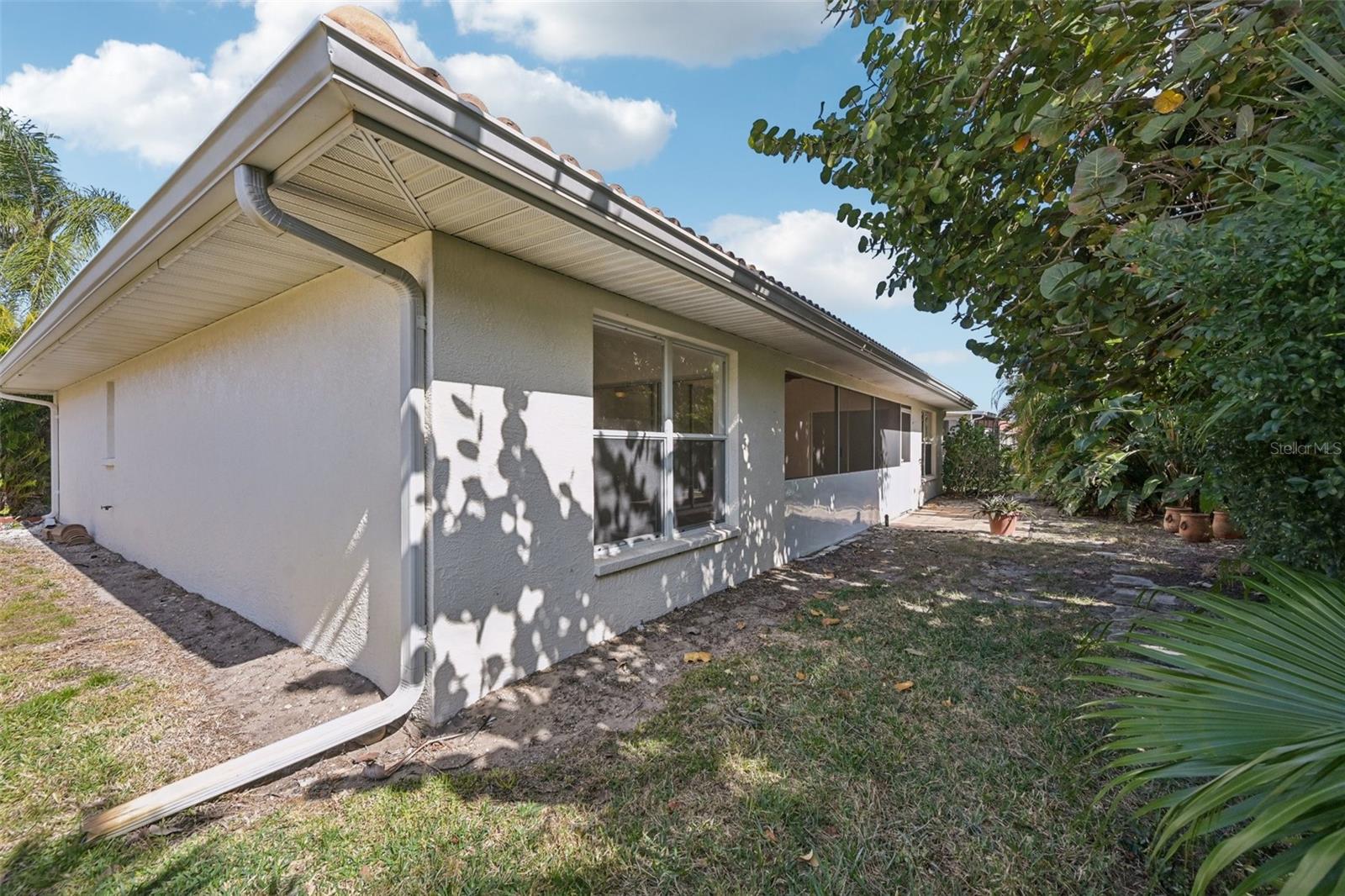 Image 43 of 63 For 8373 Pondview Lane