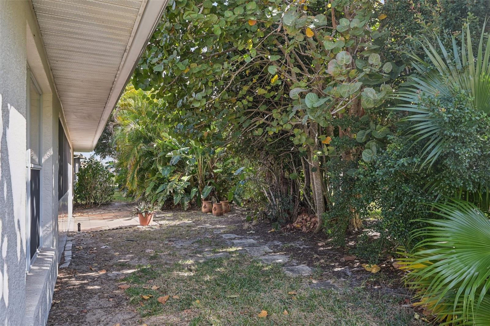 Image 45 of 63 For 8373 Pondview Lane