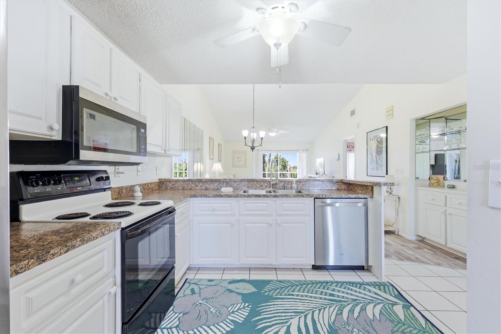 Image 4 of 30 For 6800 Placida Road 208
