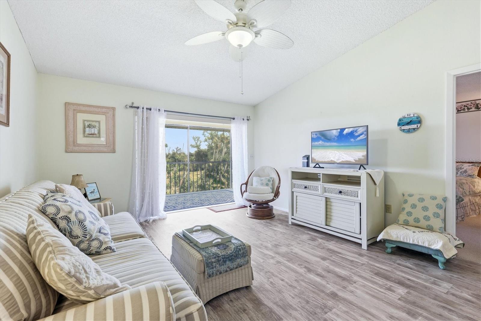Image 9 of 30 For 6800 Placida Road 208