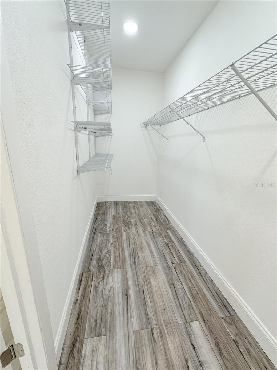 Image 9 of 22 For 1081 Humboldt Street