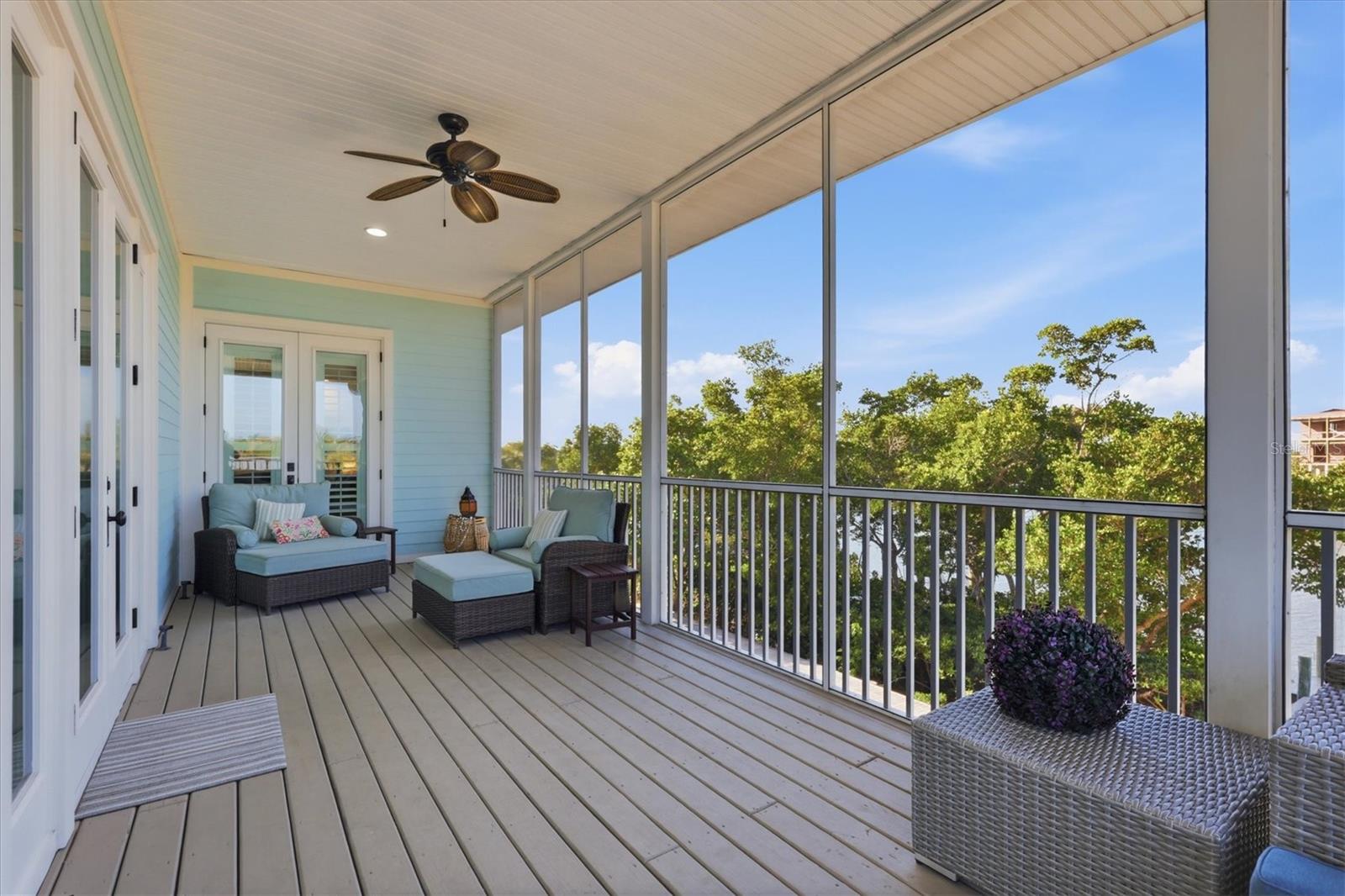Image 38 of 52 For 81 Gulf Boulevard