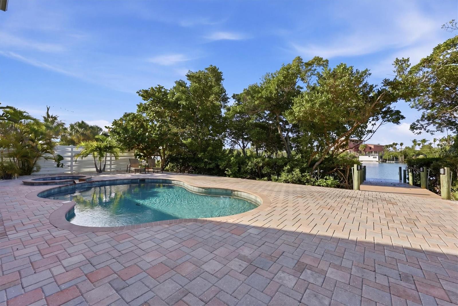 Image 42 of 52 For 81 Gulf Boulevard