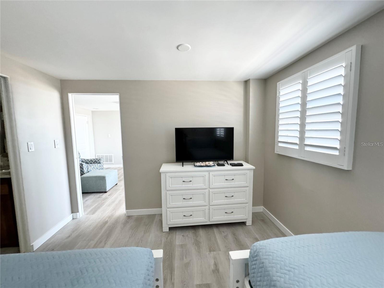 Image 13 of 16 For 1255 Tarpon Center Drive 612