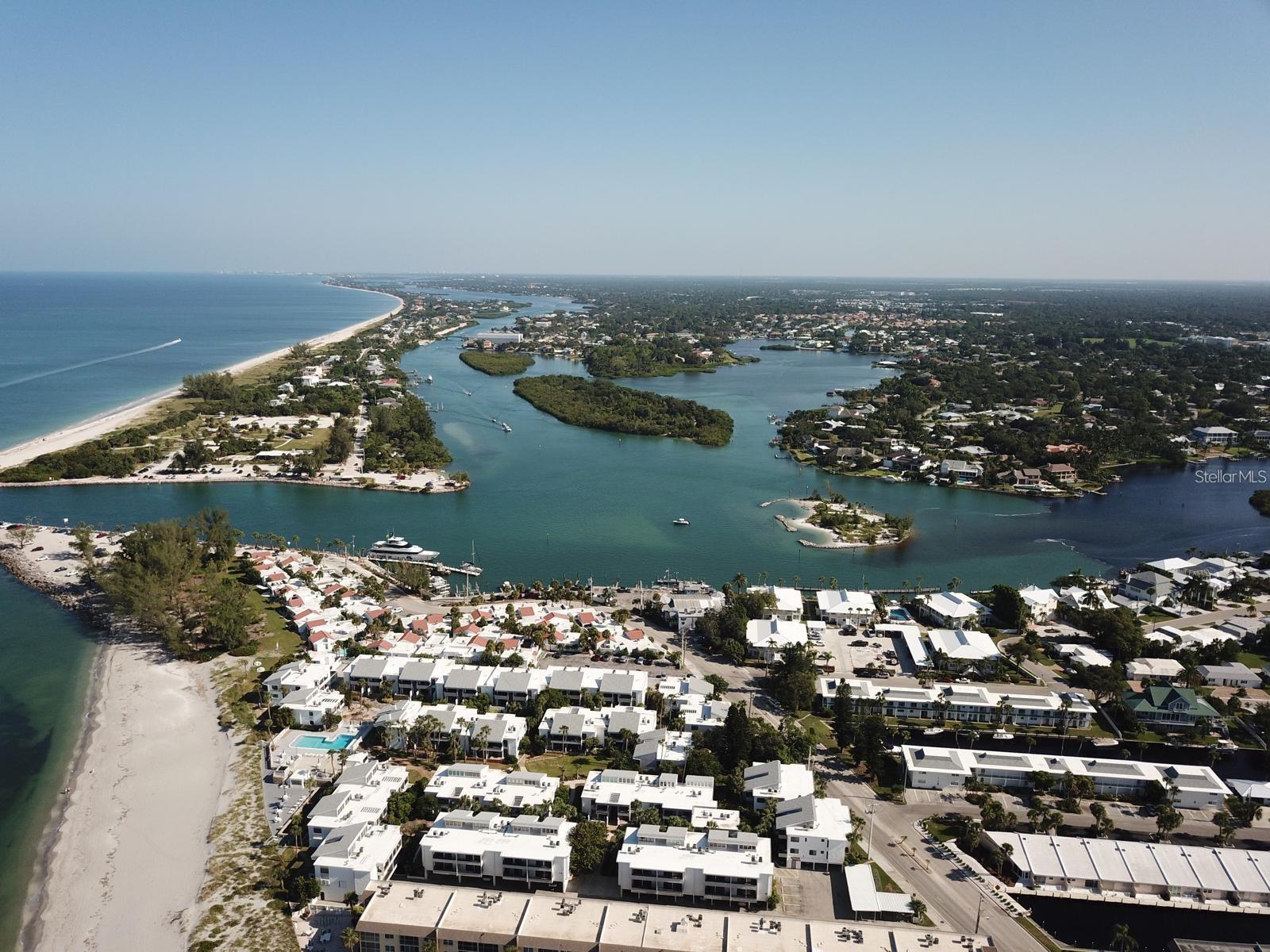 Image 16 of 16 For 1255 Tarpon Center Drive 612