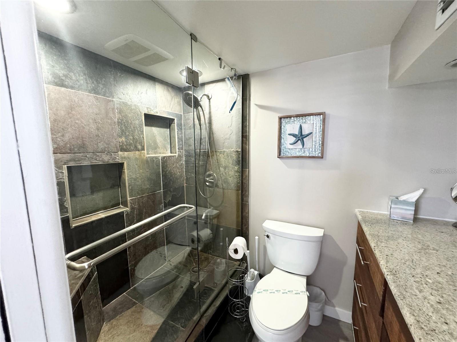 Image 9 of 16 For 1255 Tarpon Center Drive 612