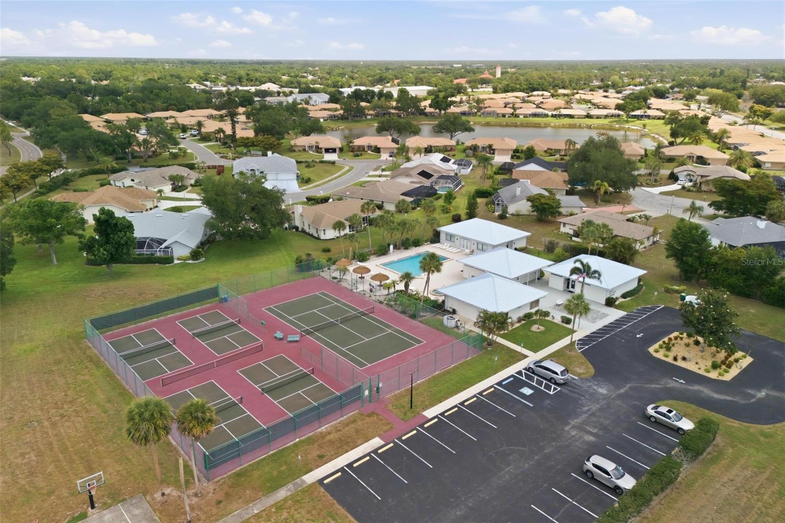 Image 2 of 61 For 3016 Sail Pointe Circle 4a