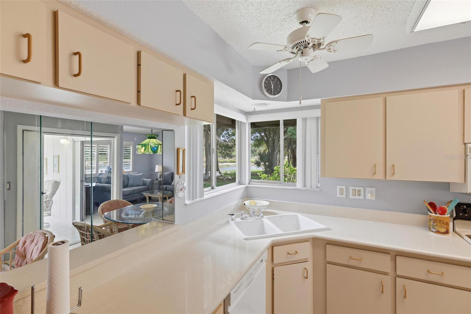 Image 22 of 61 For 3016 Sail Pointe Circle 4a