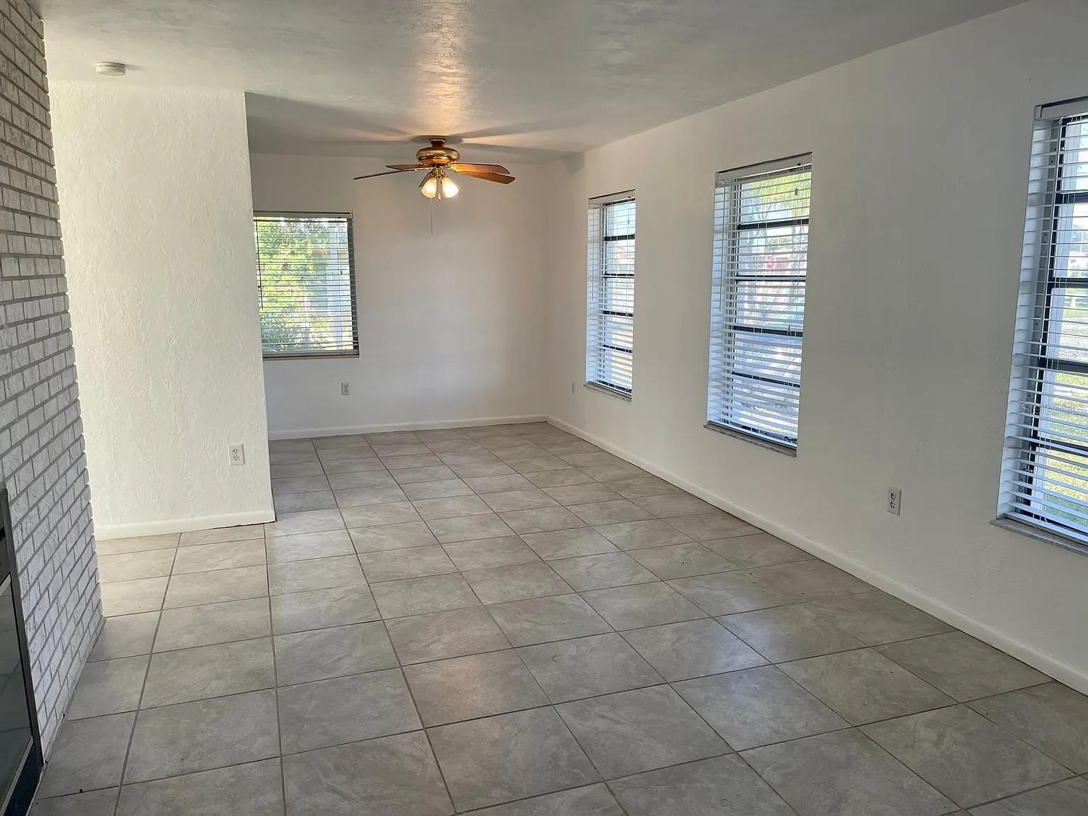 Image 13 of 20 For 22086 Beverly Avenue