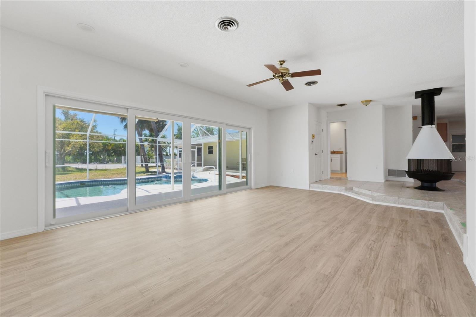 Image 12 of 52 For 316 Mango Street