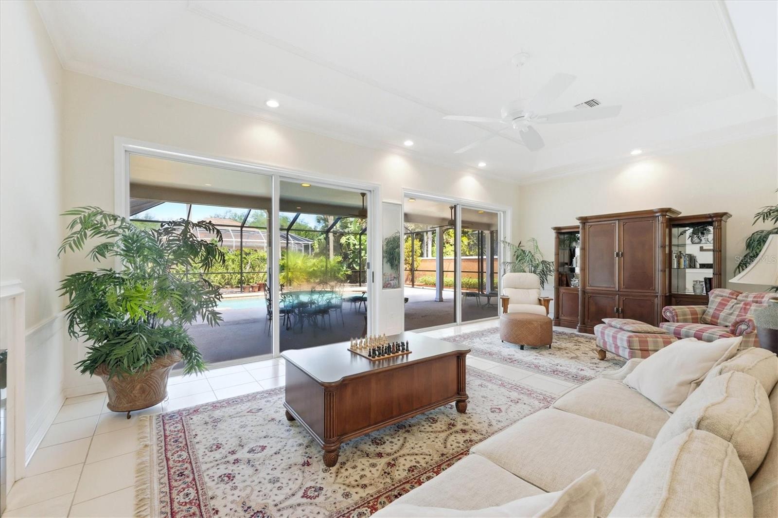 Image 10 of 84 For 84 Cayman Isles Boulevard