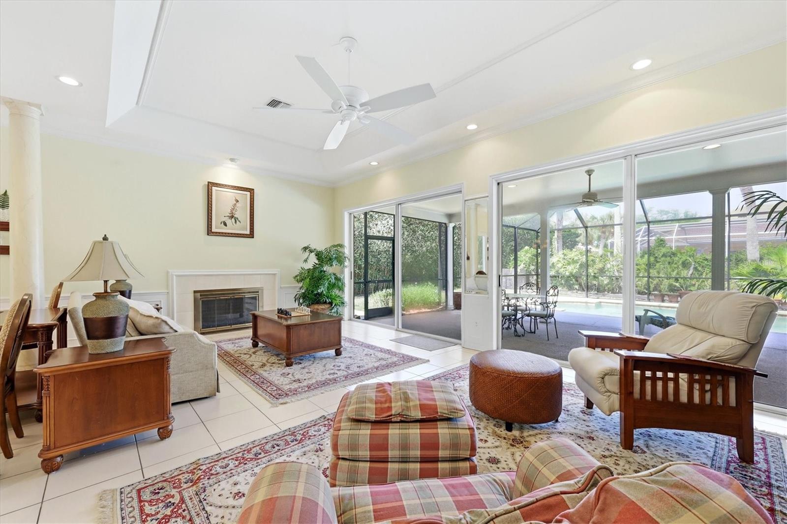 Image 13 of 84 For 84 Cayman Isles Boulevard