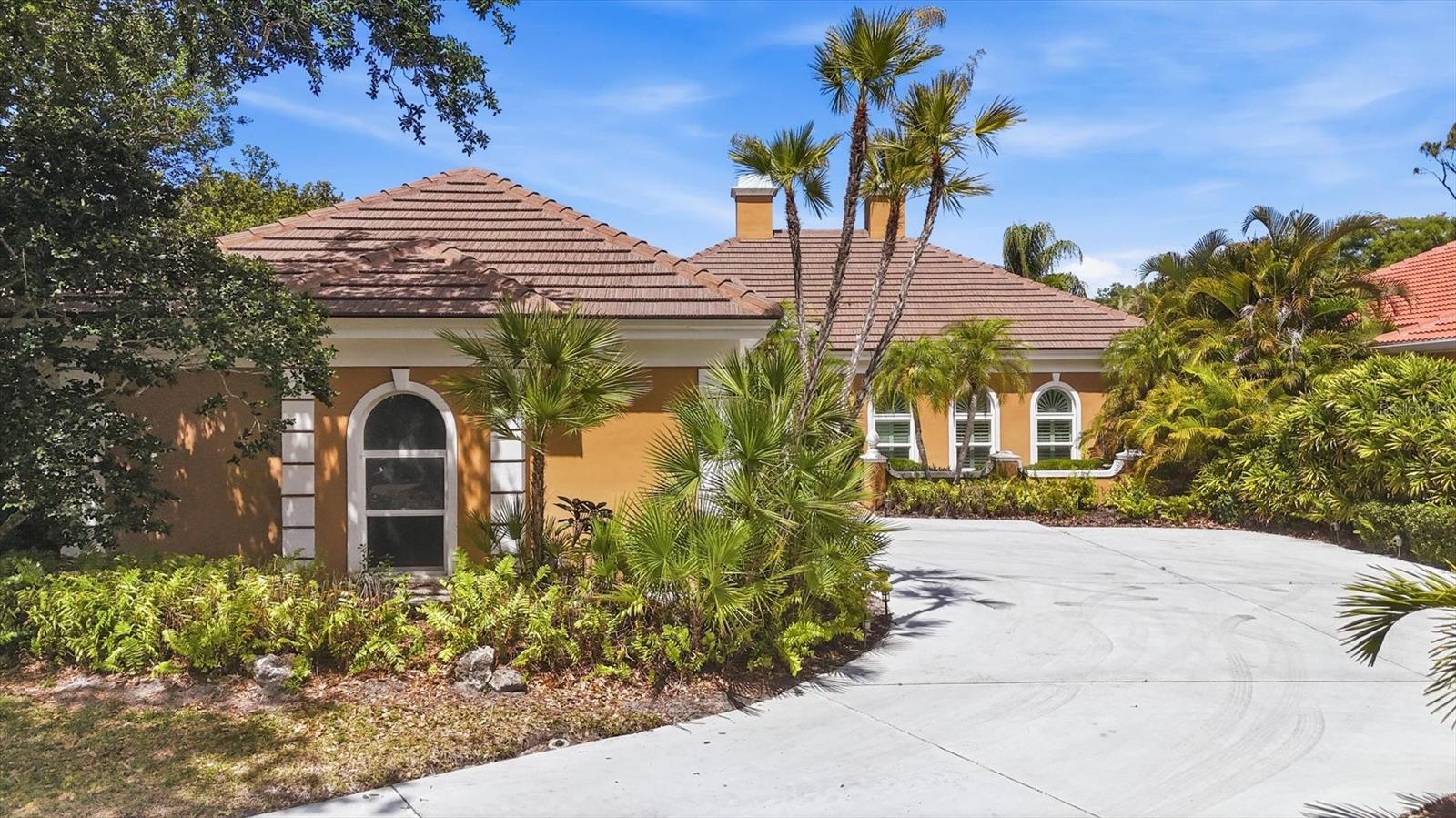 Image 2 of 84 For 84 Cayman Isles Boulevard