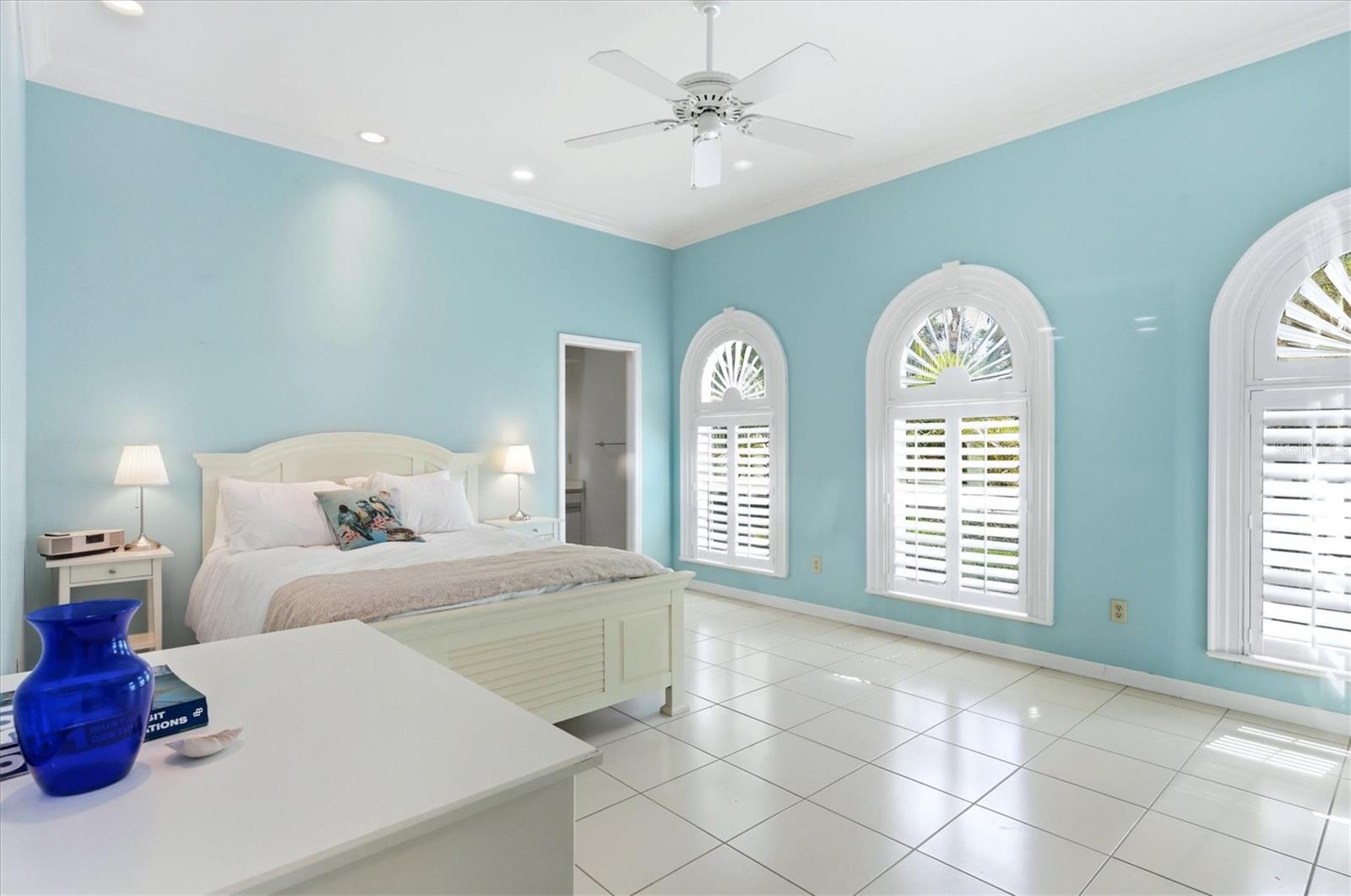 Image 23 of 84 For 84 Cayman Isles Boulevard