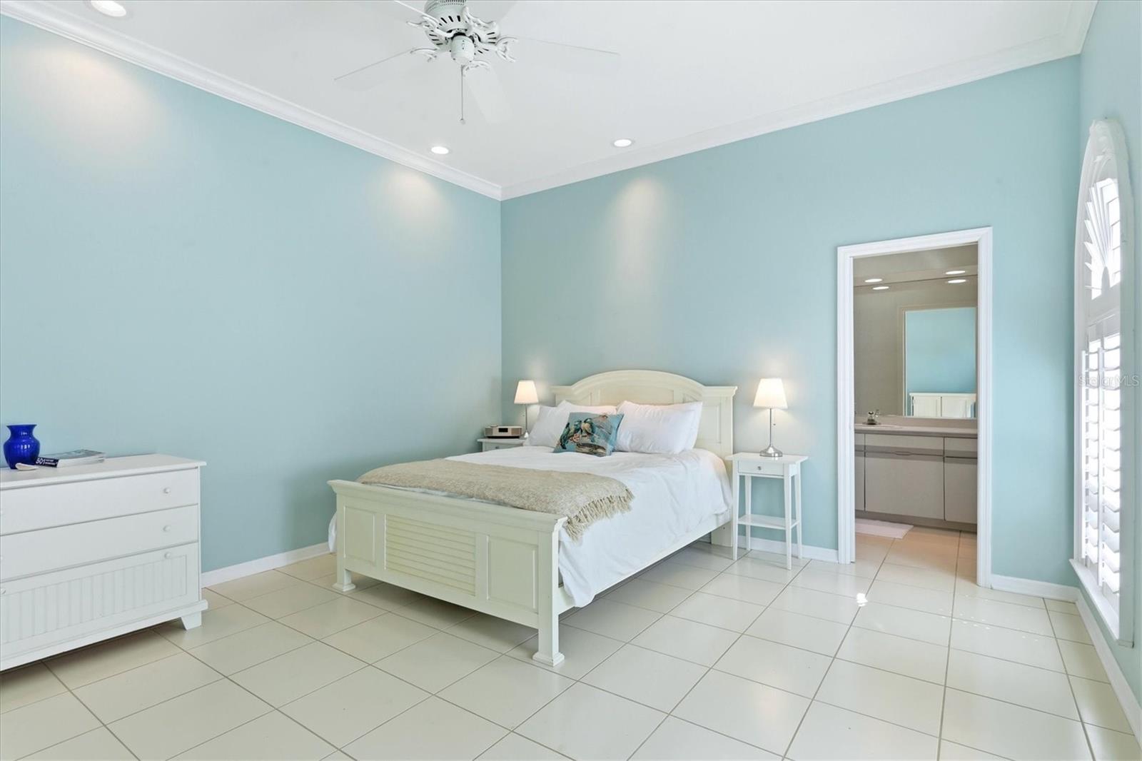 Image 24 of 84 For 84 Cayman Isles Boulevard