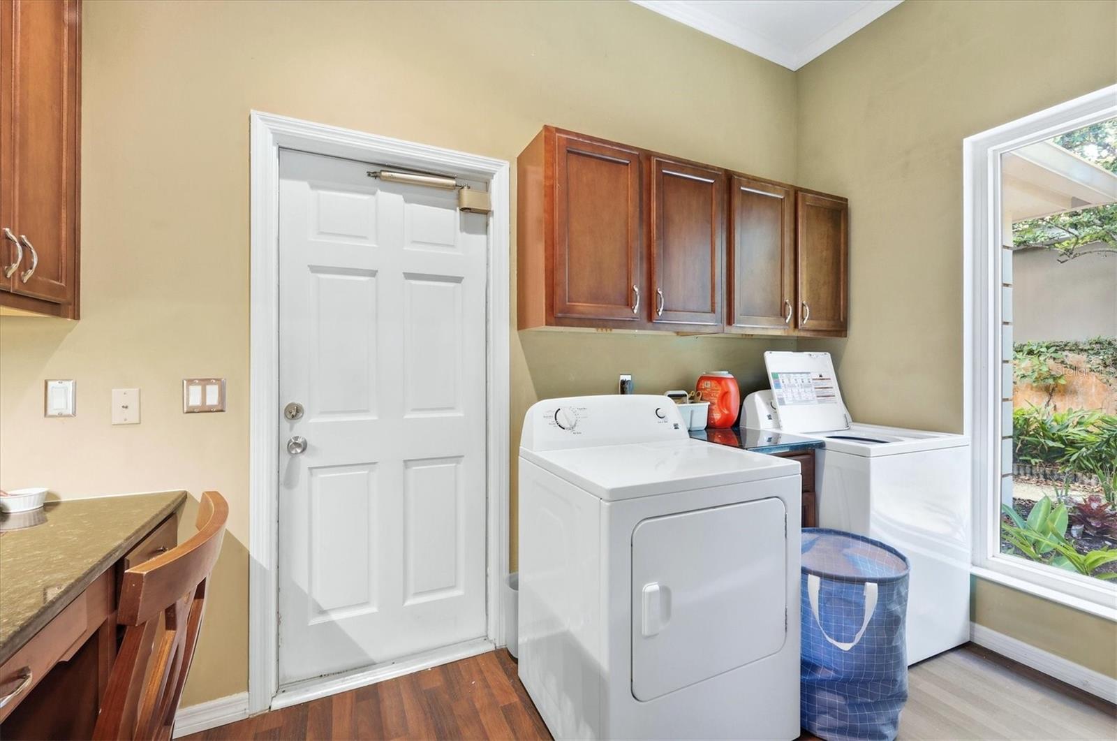 Image 32 of 84 For 84 Cayman Isles Boulevard