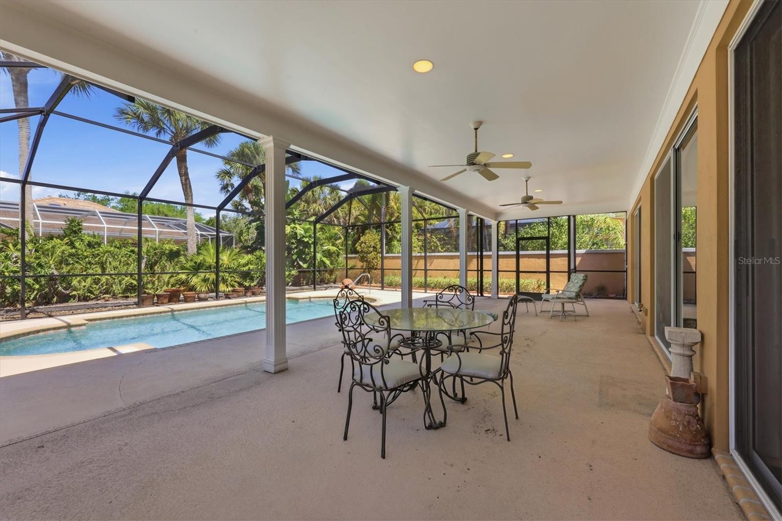 Image 33 of 84 For 84 Cayman Isles Boulevard