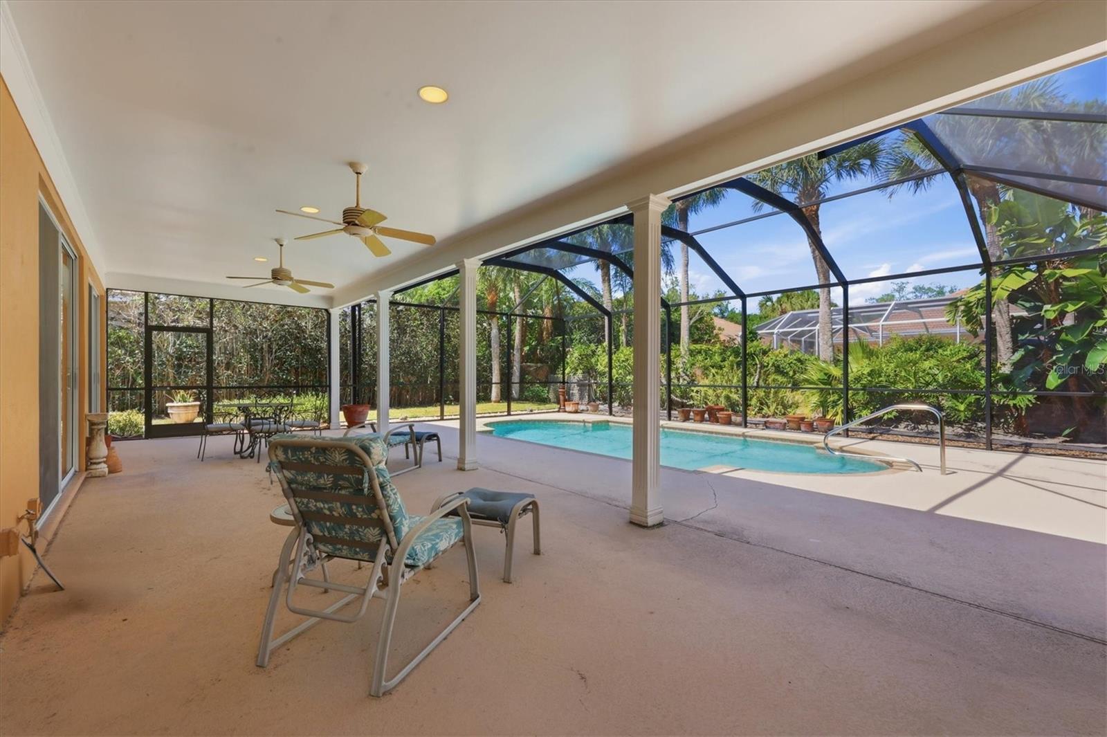 Image 34 of 84 For 84 Cayman Isles Boulevard