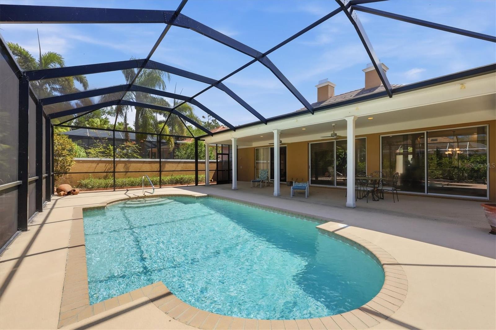 Image 36 of 84 For 84 Cayman Isles Boulevard