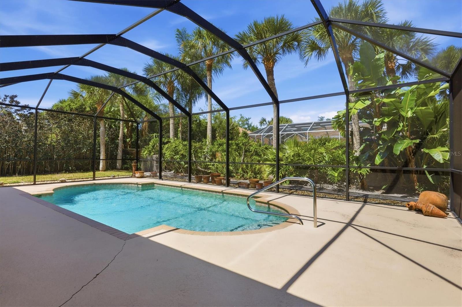 Image 38 of 84 For 84 Cayman Isles Boulevard