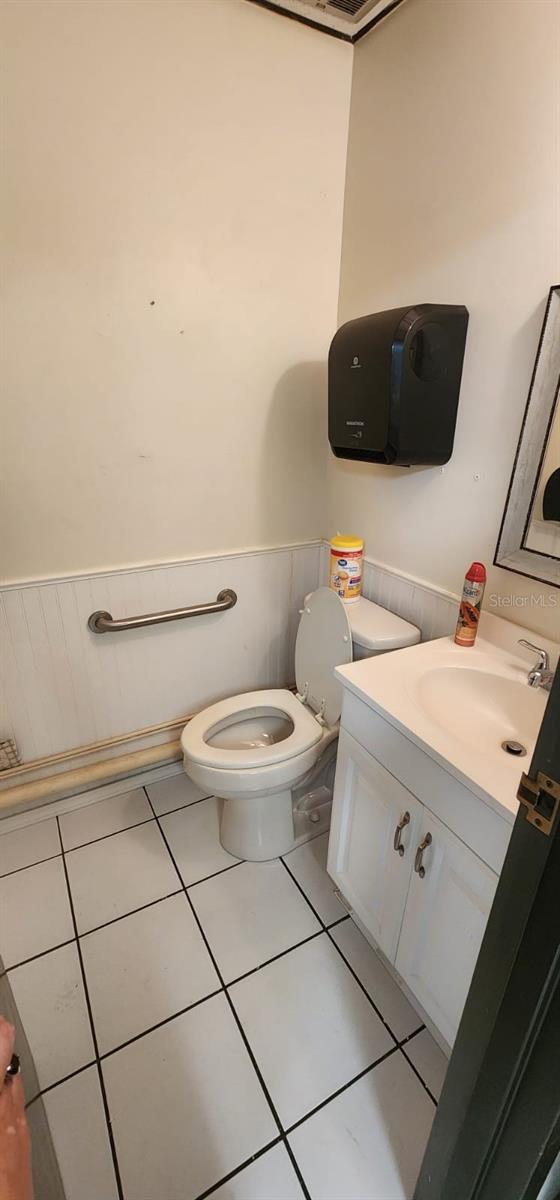 Image 7 of 10 For 21234 Olean Boulevard 3