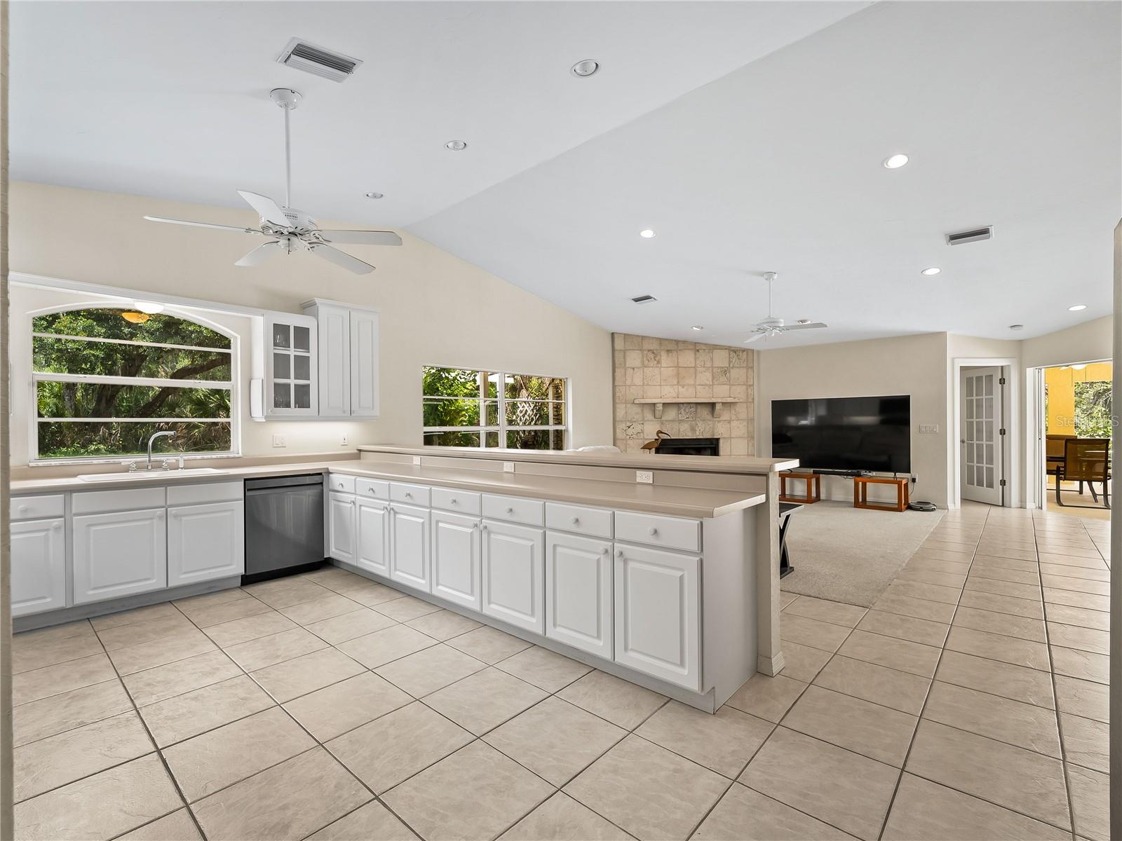 Image 46 of 70 For 13505 Wild Citrus Road