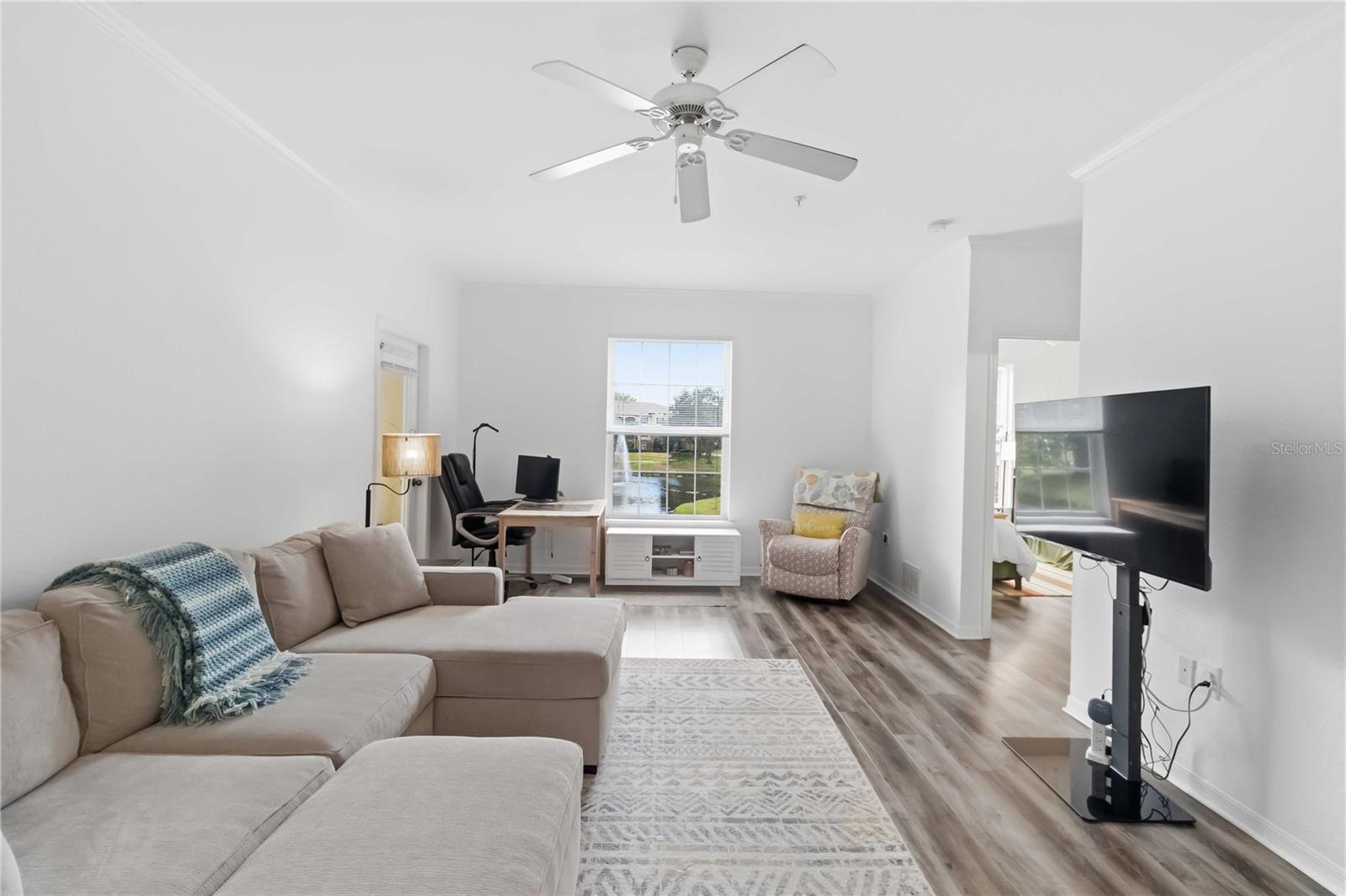 Image 3 of 37 For 10201 Courtney Palms Boulevard 204
