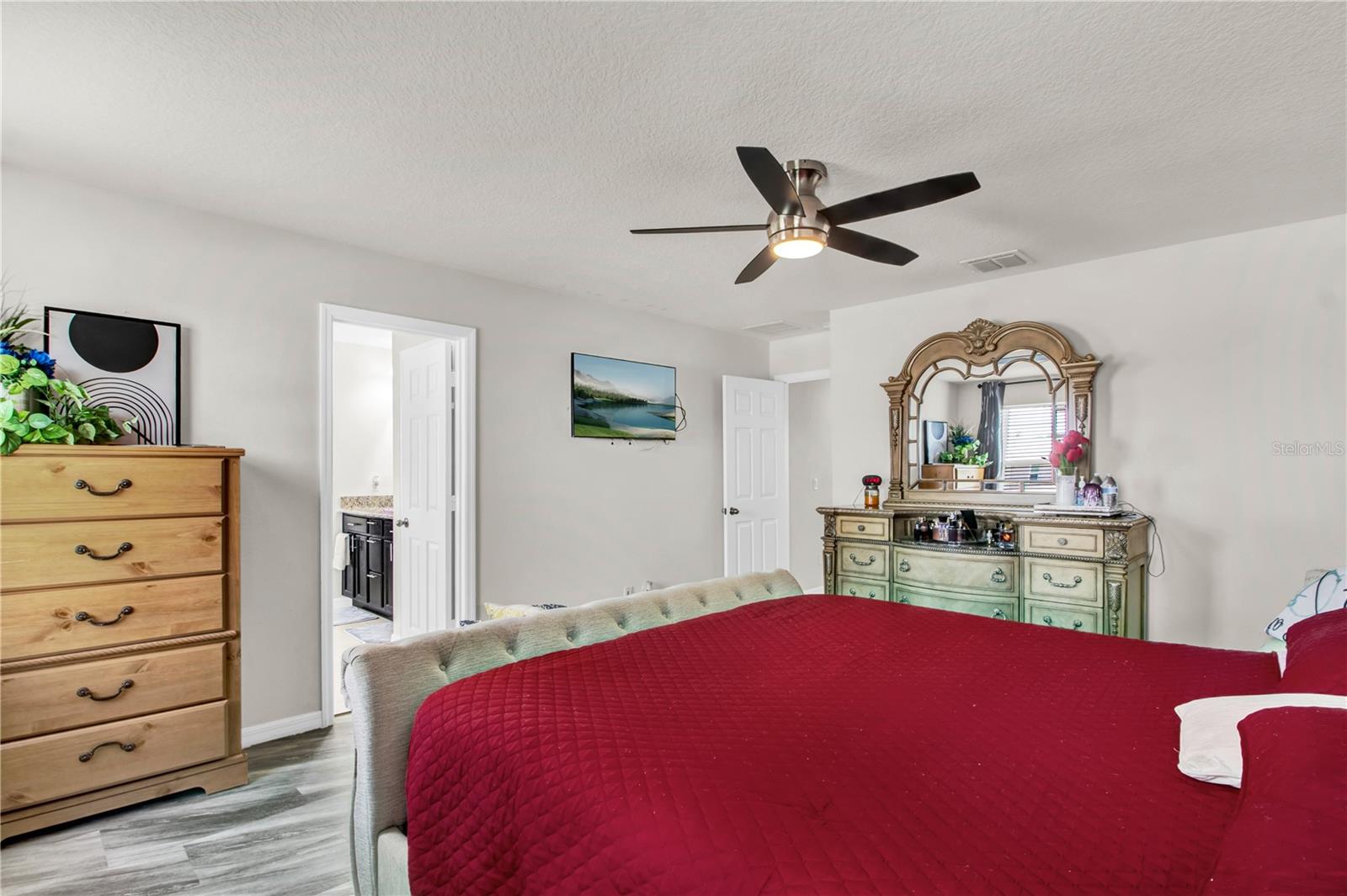 Image 21 of 26 For 2720 Monticello Way