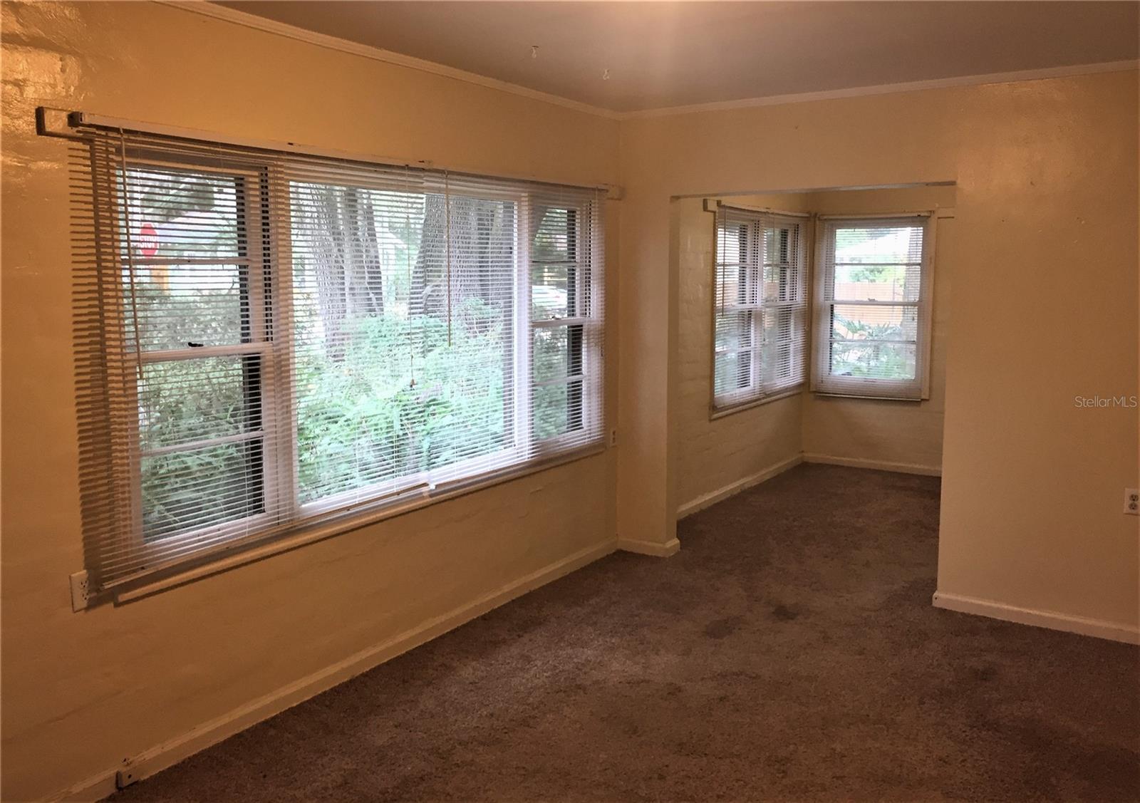 Image 4 of 27 For 2703 2nd Avenue