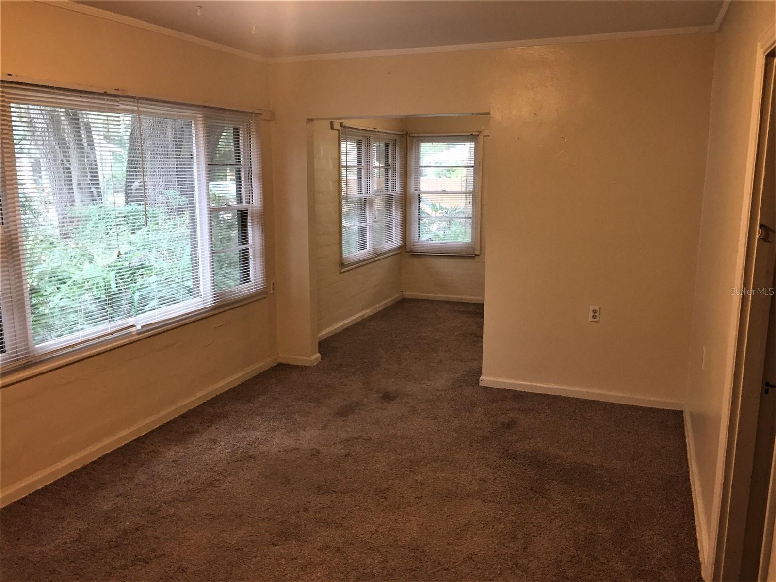 Image 5 of 27 For 2703 2nd Avenue