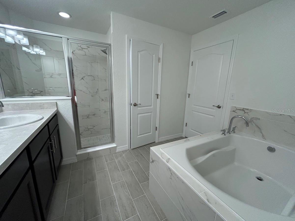 Image 11 of 12 For 418 Central Avenue