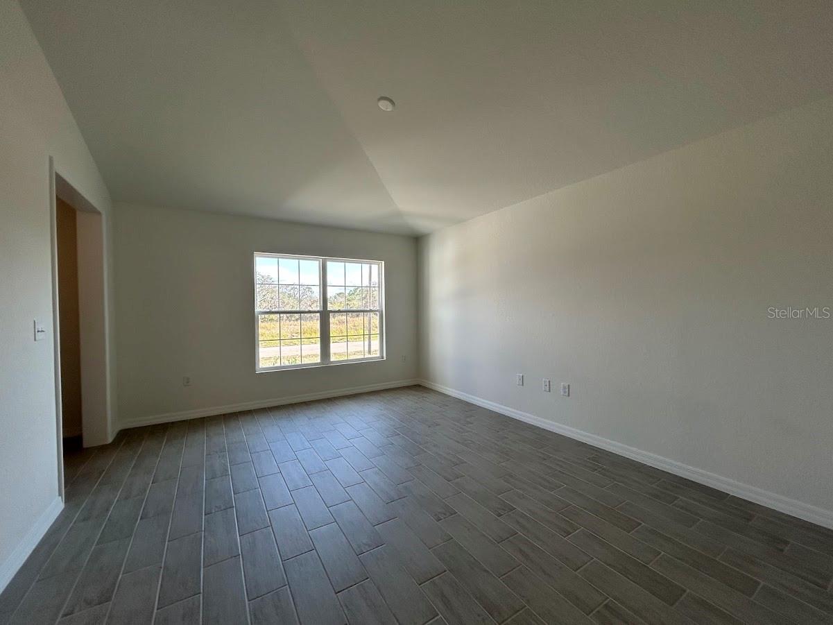 Image 2 of 12 For 418 Central Avenue