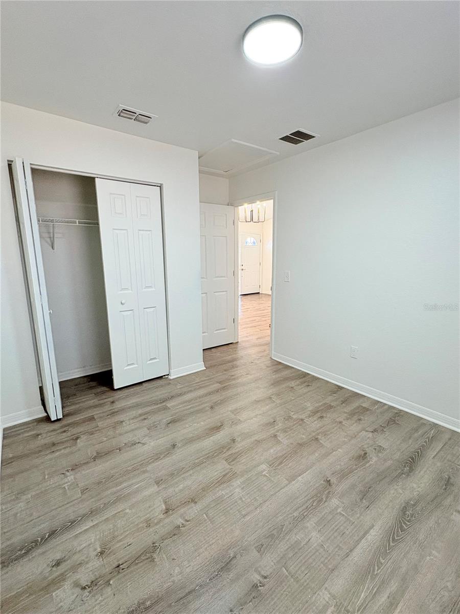 Image 11 of 16 For 203 Juniper Way