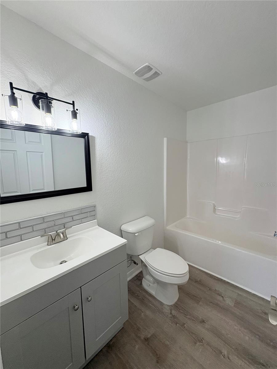 Image 12 of 16 For 203 Juniper Way