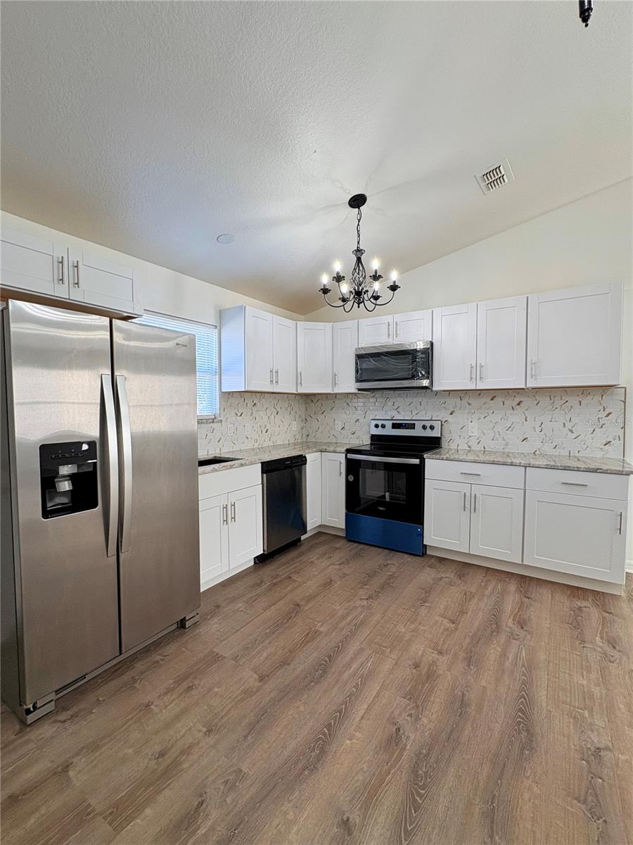 Image 7 of 16 For 203 Juniper Way
