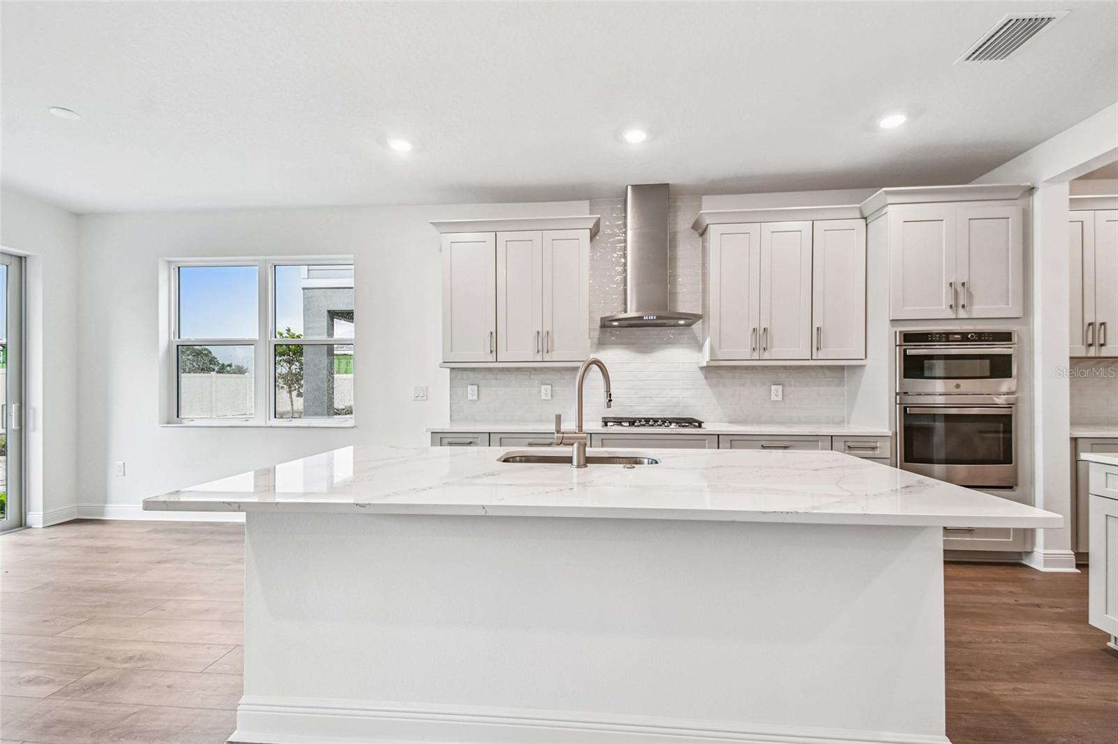 Image 10 of 40 For 7556 Nighthawk Drive
